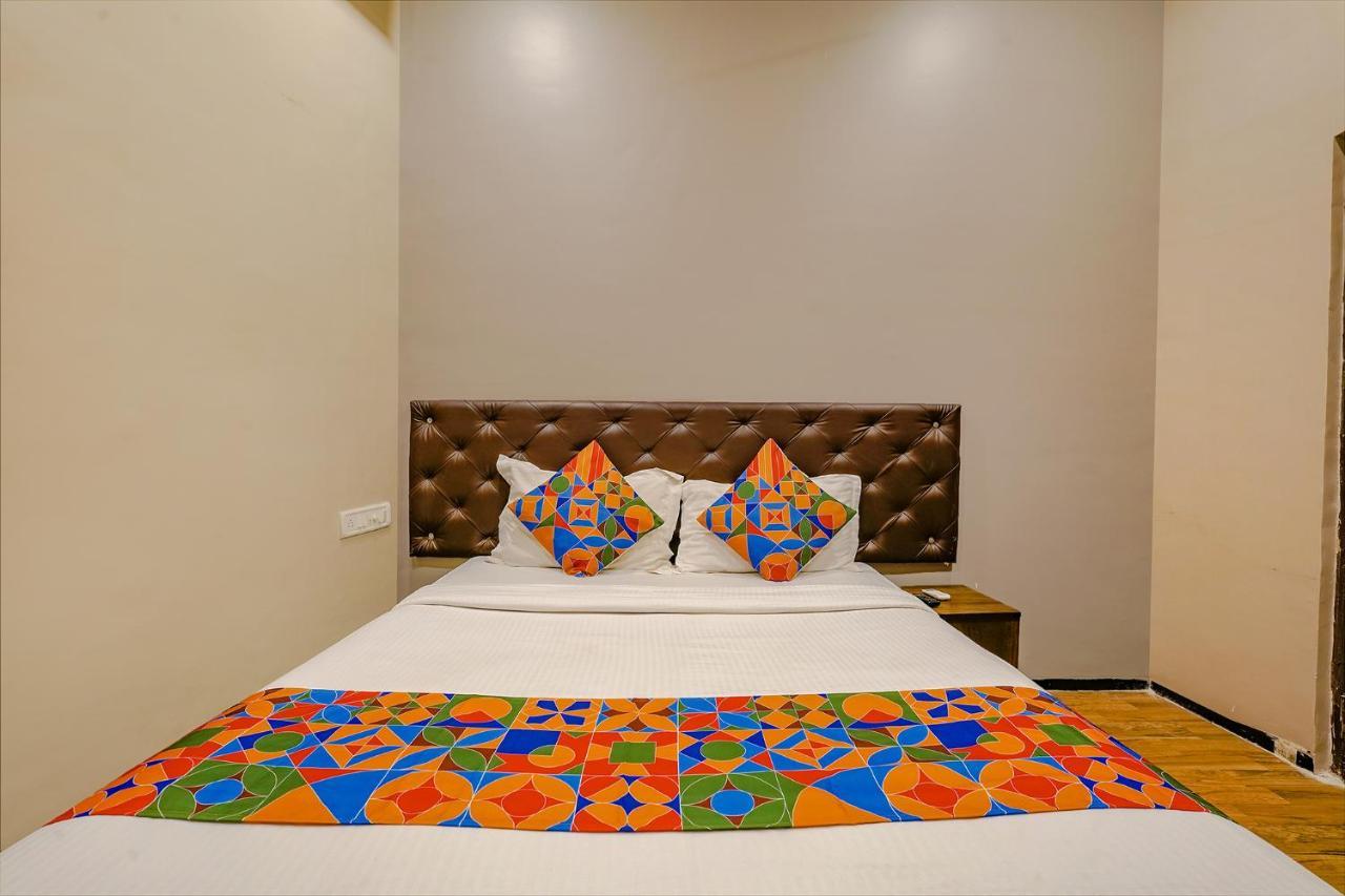 Fabexpress Comfort Stay - Nr Mumbai International Airport Exterior photo