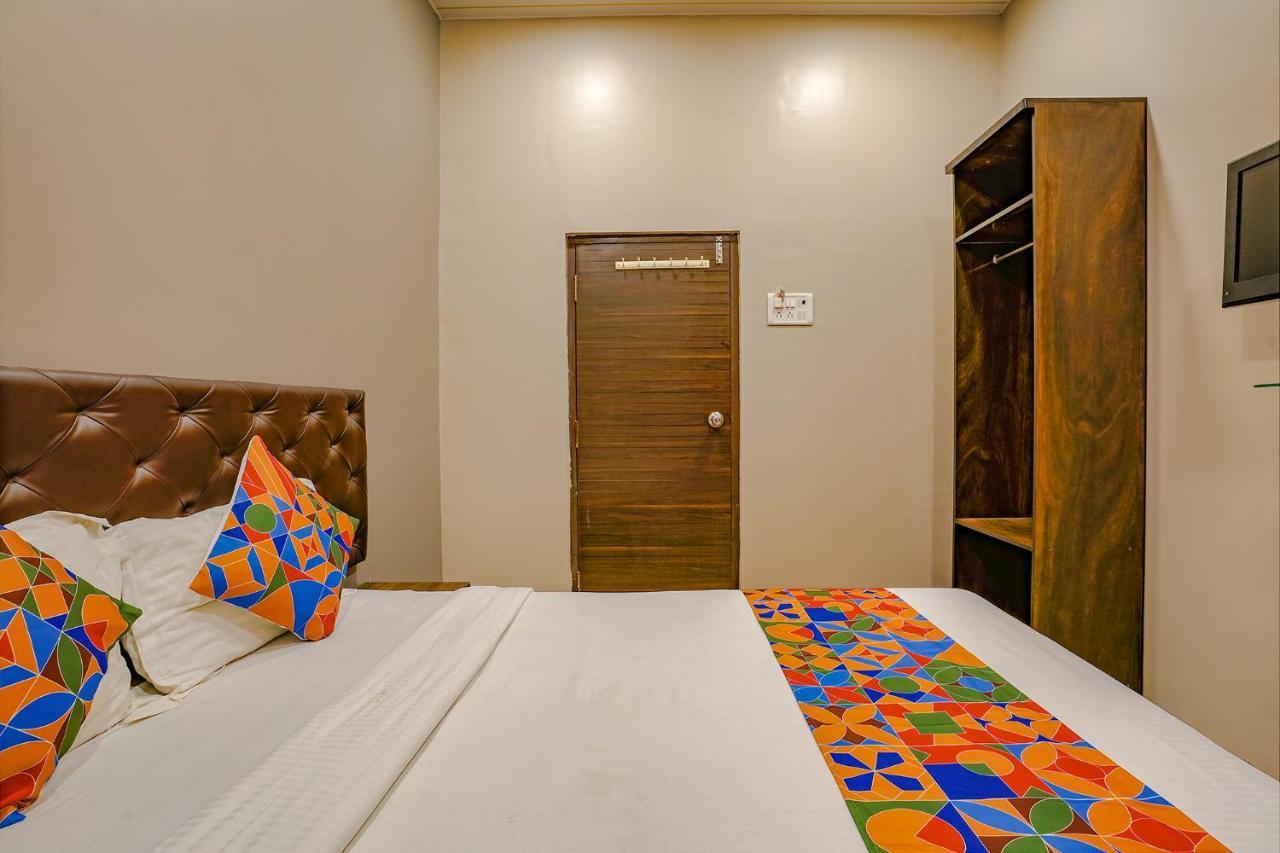 Fabexpress Comfort Stay - Nr Mumbai International Airport Exterior photo